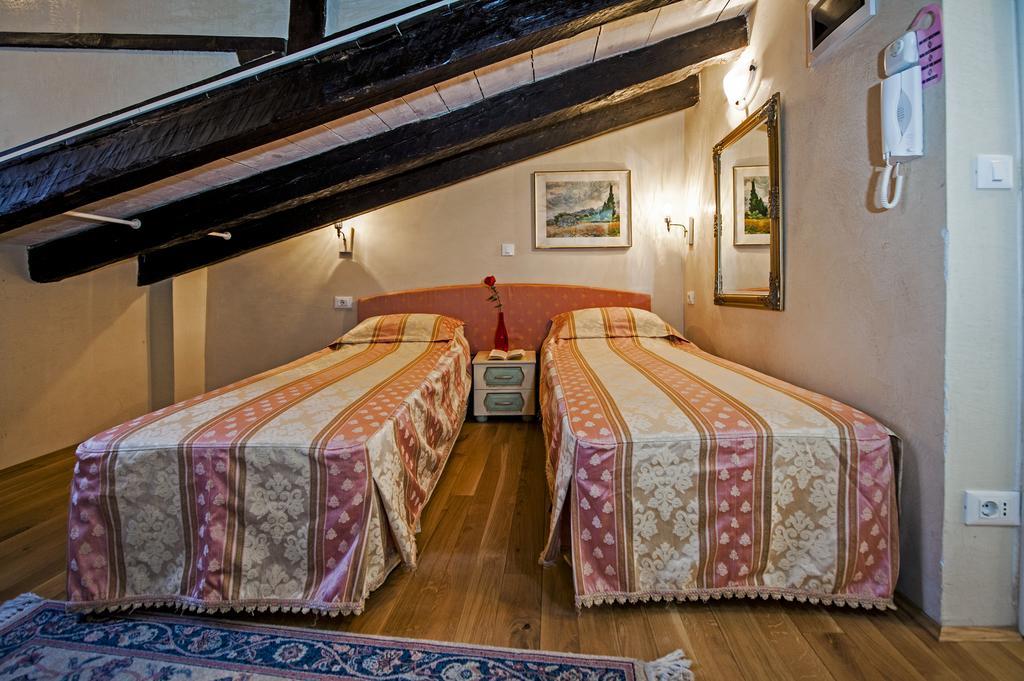 Residence Marco Polo Centro Storico Rovinj Bagian luar foto