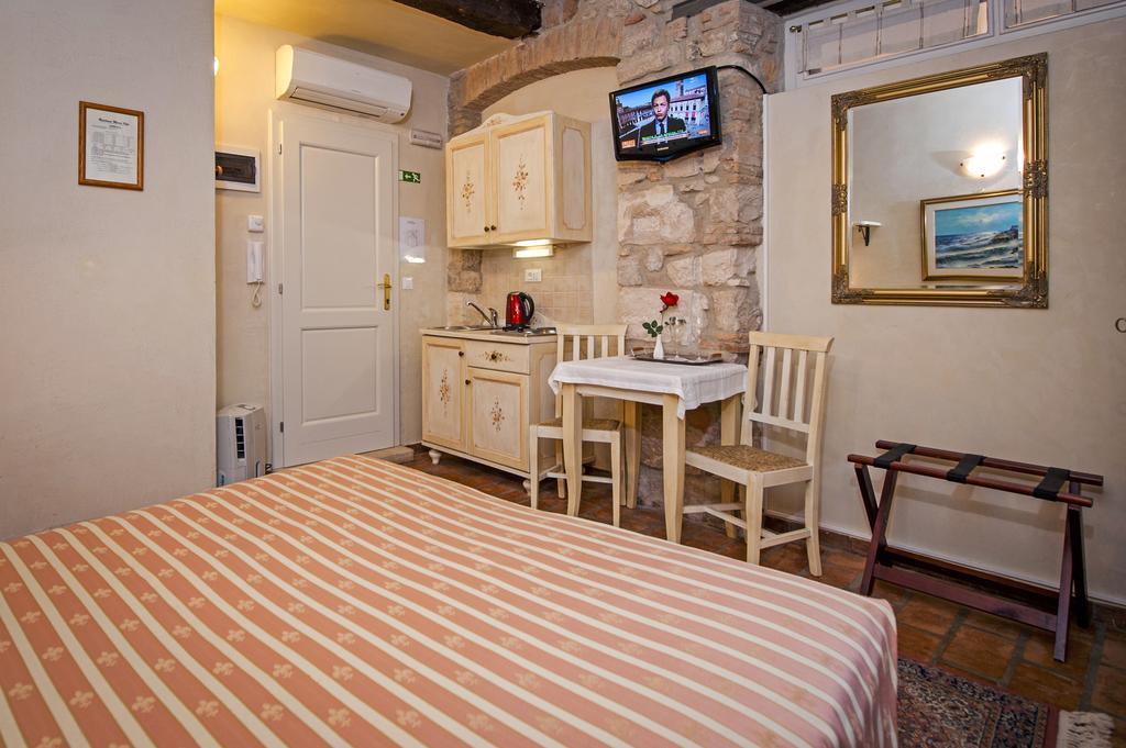 Residence Marco Polo Centro Storico Rovinj Bagian luar foto