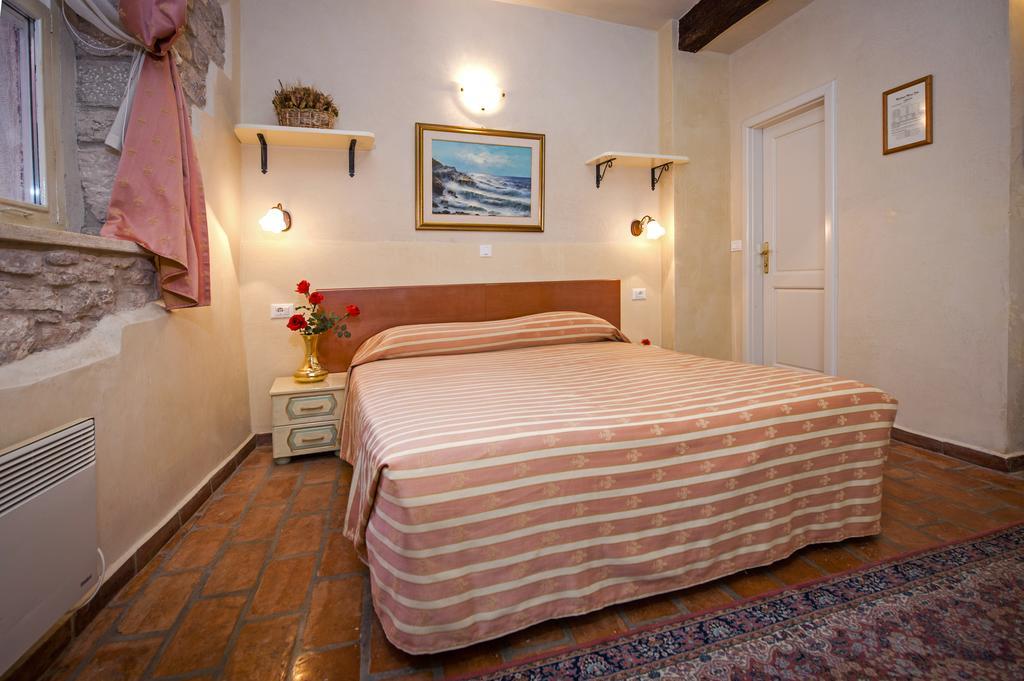 Residence Marco Polo Centro Storico Rovinj Bagian luar foto